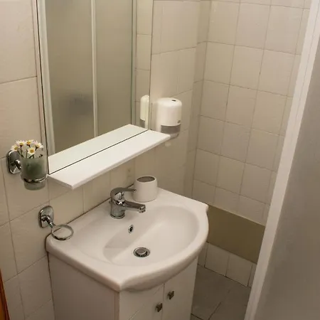 بيت ضيافة Kiki's نيوس بيرغوس