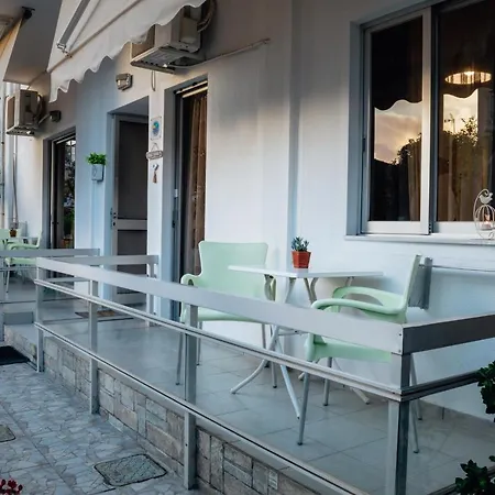 Kiki's 3* نيوس بيرغوس